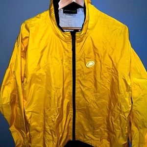 Cycling rain jacket